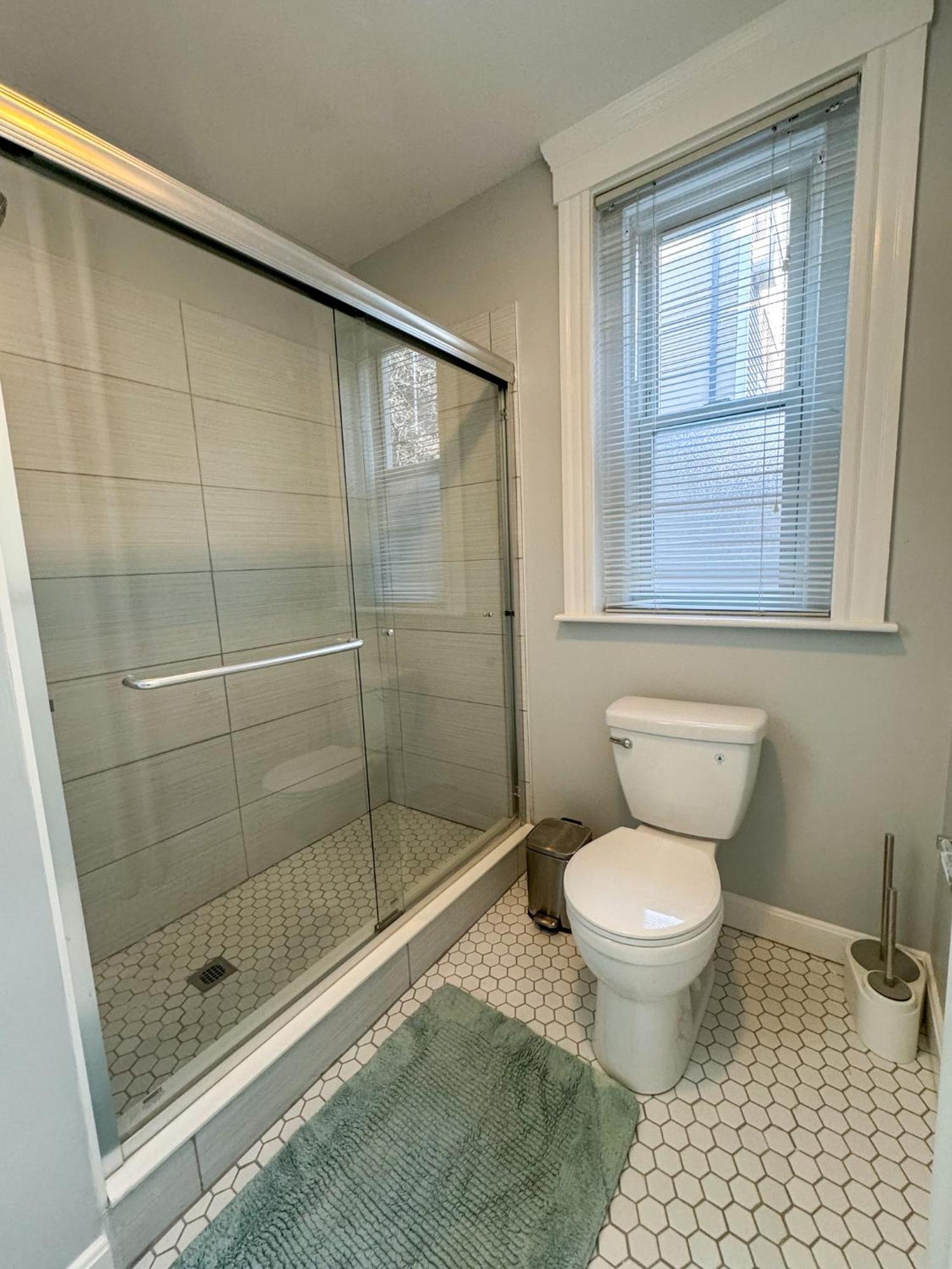 Apartamento Huge,3 Bed,2Bath,Public Transport,Boston,Sleeps 9 Brookline Exterior foto